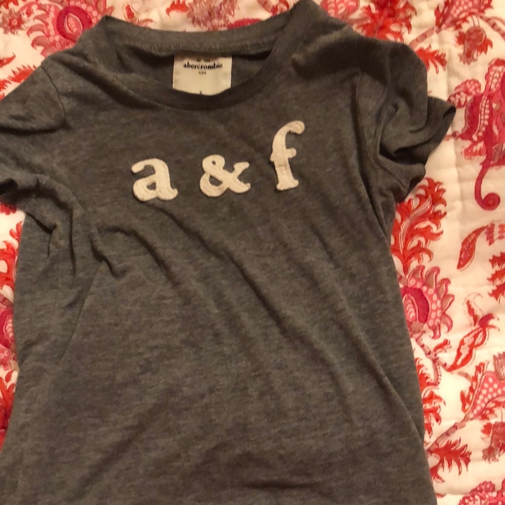 Abercrombie kids t shirt